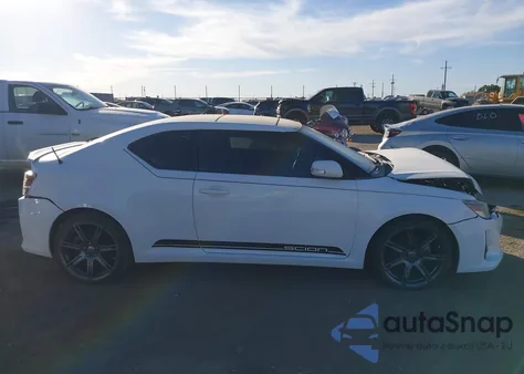 2014 Scion Tc Monogram z USA, uszkodzony, nr VIN JTKJF5C76E3084090